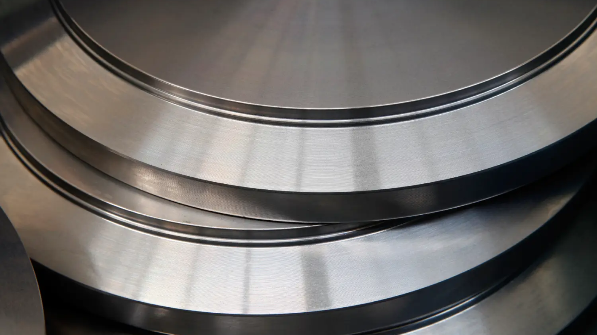 newly-manufactured-cylinders-in-the-factory-2023-11-27-04-59-18-utc